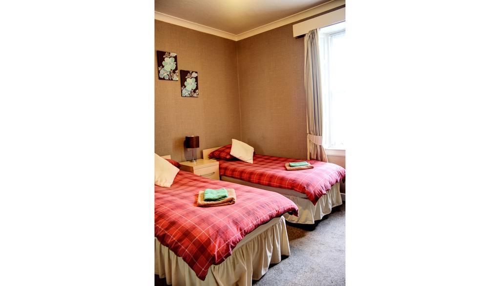 Atticus Central Guest House 애버딘 객실 사진